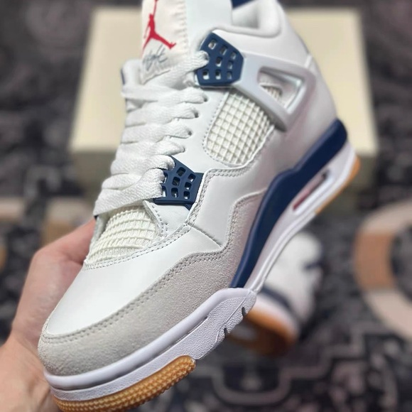 Nike SB X Air Jordan 4 Retro Nav. - Picture 1 of 8
